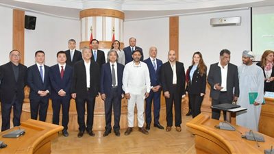 وزيرة الثقافة ونظيرها الصيني يشاركان في 