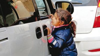 ضبط المتهمين بإجبار الأطفال على التسول بأكتوبر