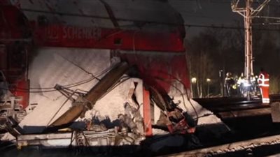 مصرع وإصابة 31 شخصًا في حادث قطار| فيديو