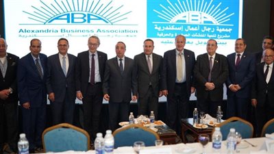 32 مليار جنيه قروض لمشروع تنمية المنشآت الصغيرة والحرفية بالإسكندرية