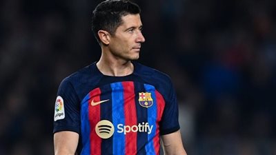 ليفاندوفسكي على رأس قائمة برشلونة لمباراة ريال مدريد في كأس ملك أسبانيا