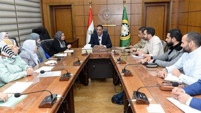 محافظ الدقهلية يوجه بسرعة الانتهاء من مرافق مبادرة 