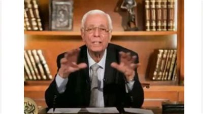 حسام موافي: المضادات الحيوية مأوى لكل من يشعر بالألم (شاهد)