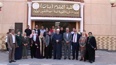 رئيس الجامعة يتابع تجهيزات الإفطار الجماعي للطالبات بمدينة نصر