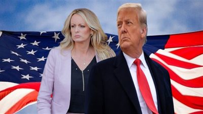 محاكمة ترامب.. إلزام الممثلة ستورمي دانيلز بدفع أتعاب قانونية لمحامي ترامب