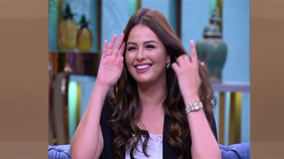 رامز جلال يسخر من شعر هنادي مهنا.. سنجاب قافش قفاها