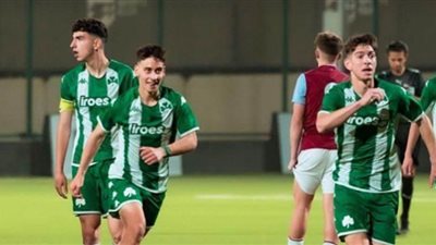 باناثينايكوس يفوز على أستون فيلا في كأس زد الدولية