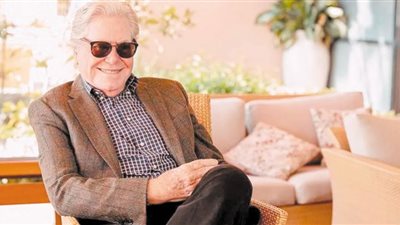 تعايشت مع شخصية العالم «الفرنسى» لدرجة البكاء