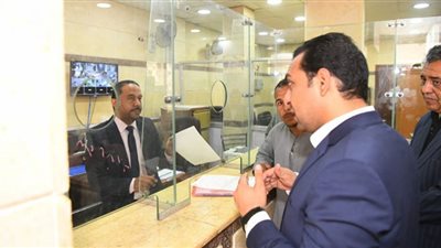 نائب محافظ قنا يُتابع سير العمل بمركز تكنولوجي دشنا