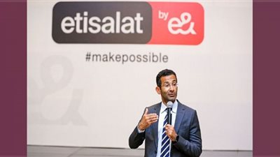 أحمد يحيى: اتصالات تقدم برنامج تقسيط حتى 60 شهرعبر سهولة