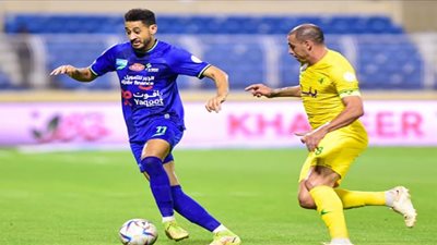 الفتح يتخطى عقبة الخليج في الدوري السعودي