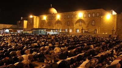 صلاة العشاء والتراويح من المسجد الأقصى (بث مباشر)