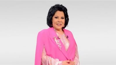 إسعاد يونس تثير الجدل بعد ظهورها بالعكاز في عزاء والد دينا الشربيني| تطورات الحالة الصحية