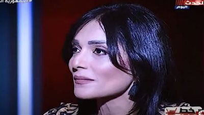 إيمان مسعود تكشف أسرار الأيام الأخيرة لوالدها.. كل أصدقائه تخلوا عنه (فيديو)