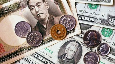 استقرار صرف العملات الأجنبية مقابل الجنيه اليوم الأحد