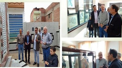 رئيس مدينة الحسينية يضع إكليلًا من الزهور على نصب شهداء بحر البقر