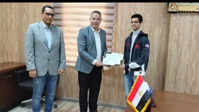 جامعة سمنود التكنولوجيا تكرِّمُ الطالبين المثاليين