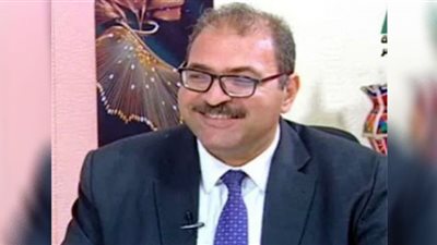 د. البربري يهنىٔ شقيقه بقدوم حفيده الأول صهيب