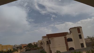 أمطار رعدية وعاصفة رملية تضرب الغردقة ودرجة الحرارة العظمى 32