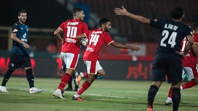 عبدالجليل يكشف دوافع الأهلي وبيراميدز للفوز بكأس مصر
