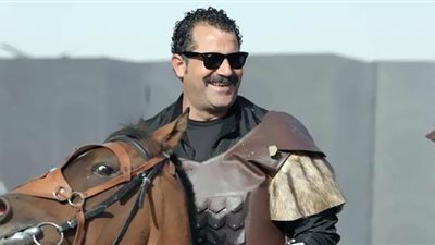 رامز جلال يسخر من محمود حافظ: 