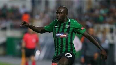 لاعب الأهلي: الجمهور يتغنى بي وسنفوز بالدوري السعودي