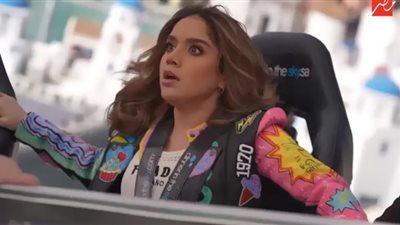 صراخ هستيري من رنا رئيس في مطعم رامز جلال الطائر.. شاهد