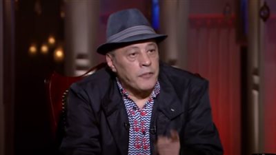 عمرو عبدالجليل يكشف عن سبب رفض مساندة ابنه في الفن (فيديو)