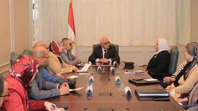 وزير التعليم يتابع سير العمل بالإدارات المنتقلة للعاصمة الإدارية