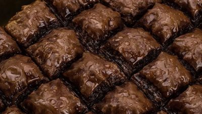 حضري بقلاوة بالشوكولاتة على خطى المطاعم