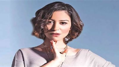 منة شلبي تتصدر التريند بسبب حربها مع أسما إبراهيم.. 