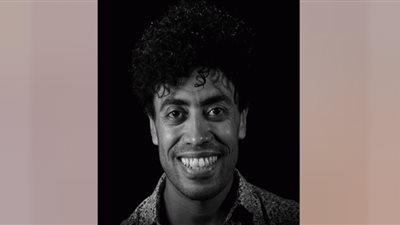 محمد فهيم: اهتميت باللغة ومفرداتها في عملة نادرة.. واستئناف عرض تشارلي بهذا الموعد (حوار)