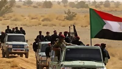 لحظة انقطاع بث التلفزيون السوداني ودخول قوات الدعم السريع (فيديو)