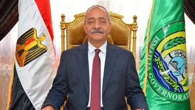 محافظ الإسماعيلية يُهنئ البابا تواضروس والإخوة الأقباط بعيد القيامة المجيد