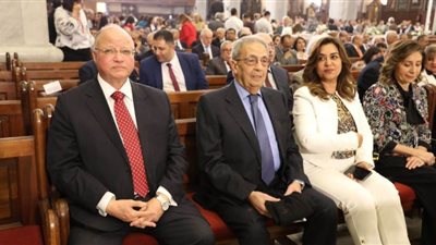 صور.. محافظ القاهرة يشهد احتفال الكاتدرائية المرقسية بعيد القيامة المجيد
