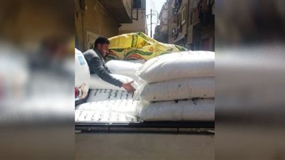 ضبط 2 طن ونصف سماد مدعم قبل بيعه بالسوق السوداء في الشرقية