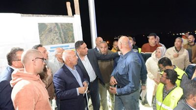 وزير النقل ومحافظ الدقهلية يتفقدان معدلات تنفيذ مشروعات الطرق والكباري
