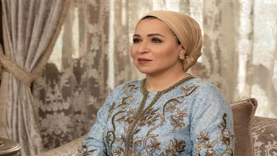 قرينة الرئيس السيسي تهنئ المصريين بشم النسيم