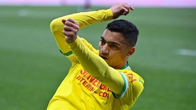 مصطفى محمد يقلص النتيجة للنانت أمام أوكسير