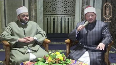 ملتقى الجامع الأزهر: سويعات قليلة تساوى 720 ألف ساعة عبادة