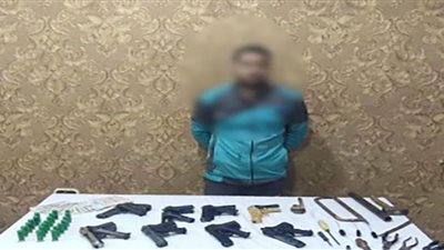 مداهمة ورشة أسلحة نارية والتحفظ على عدة التصنيع