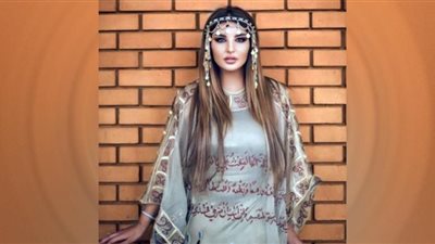 شذى حسون تواكب الموضة بعباءة مطرزة أستوحي ما يميز طلتك