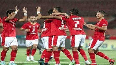 الأهلي وسموحة.. الأحمر يتقدم بهدف نظيف في الشوط الأول
