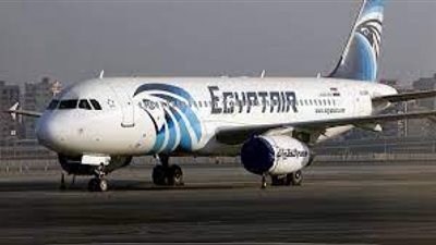 مصر للطيران توقف رحلاتها إلى السودان