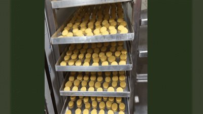 مطبخ المصرية يدرب السيدات على إعداد كعك العيد