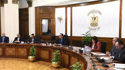 مدبولى يوجِّهُ المحافظين بتفعيل غرف الطوارئ والأزمات خلال إجازة العيد