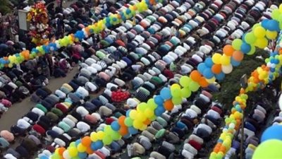 حكم صلاة الجمعة يوم العيد.. دار الإفتاء تجيب