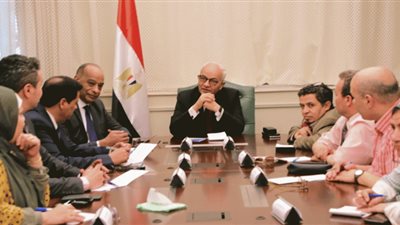 وزير التربية والتعليم يستعرض مستجدات تنفيذ خطة تطوير المناهج