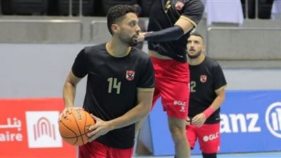 أحمد مهيب لاعب سلة الأهلي : نلعب دائماً من أجل حصد البطولات