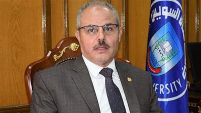 رئيس جامعة القناة في تهنئته للسيسي بمناسبة حلول عيد الفطر